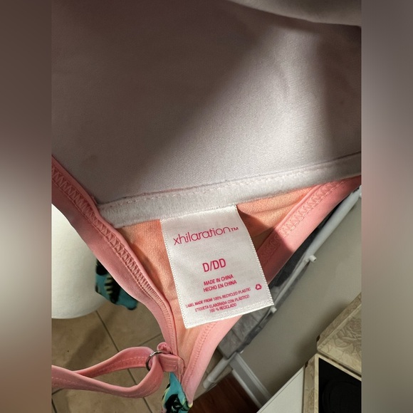 Multi-Pattern Floral Colorful Bikini Top - Picture 4 of 5